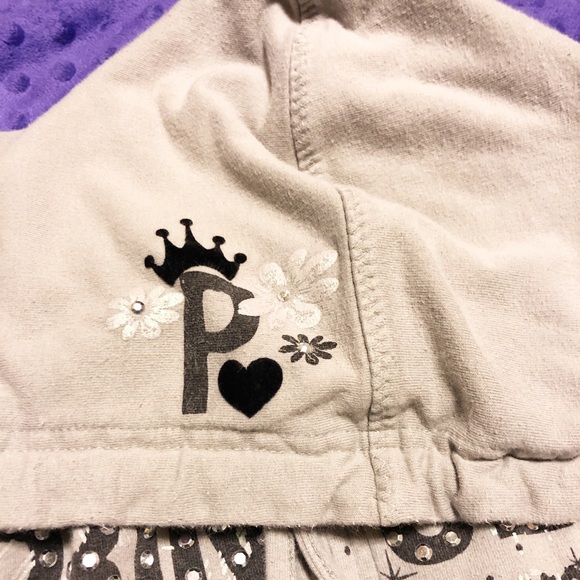 Disney zip up hoodie! - Picture 5 of 5